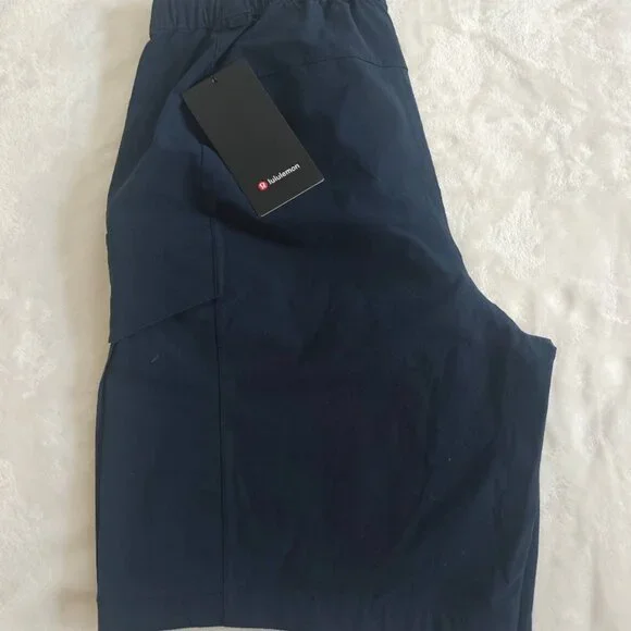 NWT Lululemon Athletica Men's Stretch Cotton VersaTwill Cargo Pocket Short 10" - Picture 7 of 7